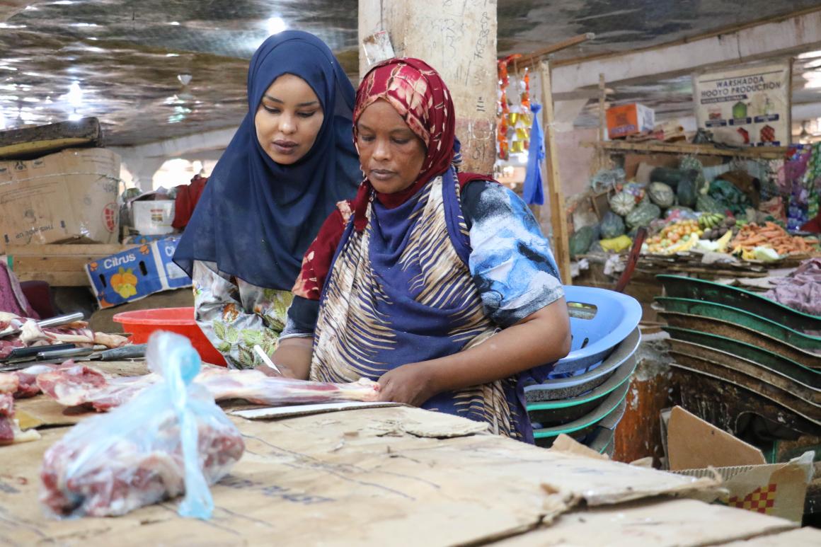 Improving literacy among vulnerable women and children in Puntland 